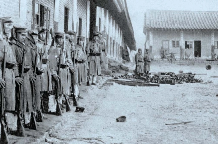 KR_183_S_16_0017.jfif