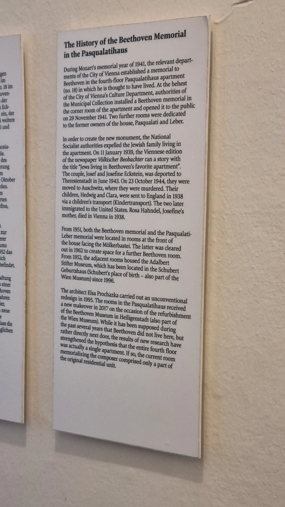 GKkMzUtWgAA31AV?format=jpg&name=large