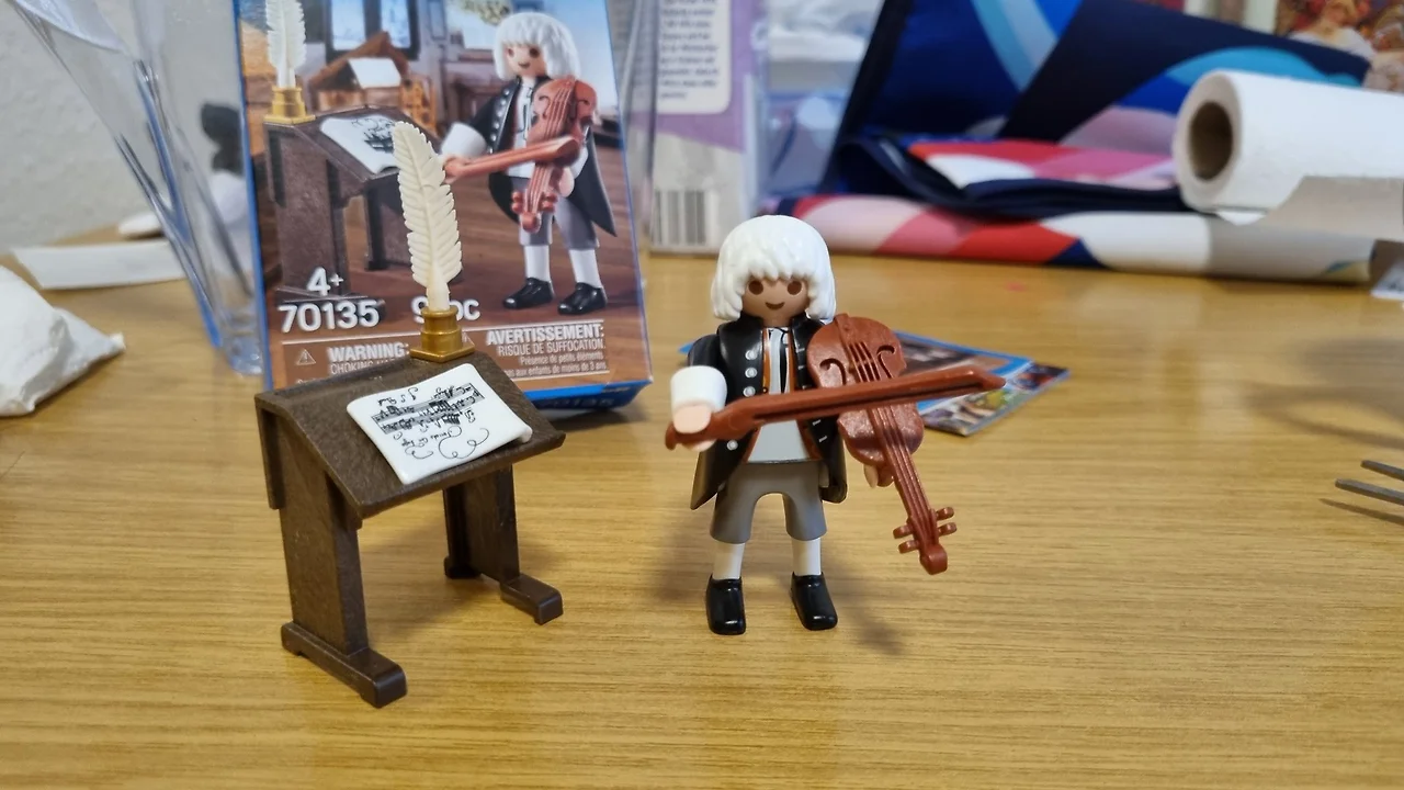 GO0LTHJWgAA1LQ0?format=jpg&name=large