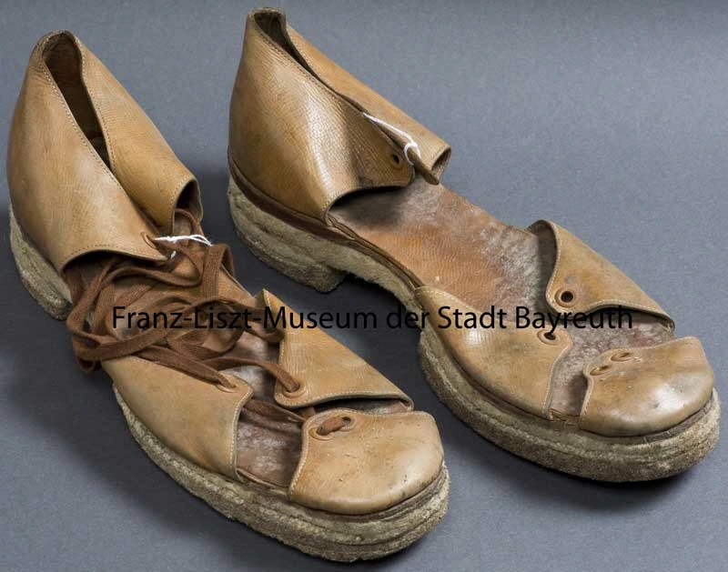 eMuseumPlus?service=DynamicAsset&sp=SU5mxm4Yx%2FVbhp94nksEmWhUPPCPARCxmRF3wZoiekBYI9dLioBnZzXySIRTomizoxxT9oo9OlonT%0APnyO6EhNhqJhq4t%2F%2BLzvsfbLBbc2NAKqW677oPUO4vLV5%2BPe0fRFLIkaqeU1Wmc%3D&sp=Simage%2Fjpeg