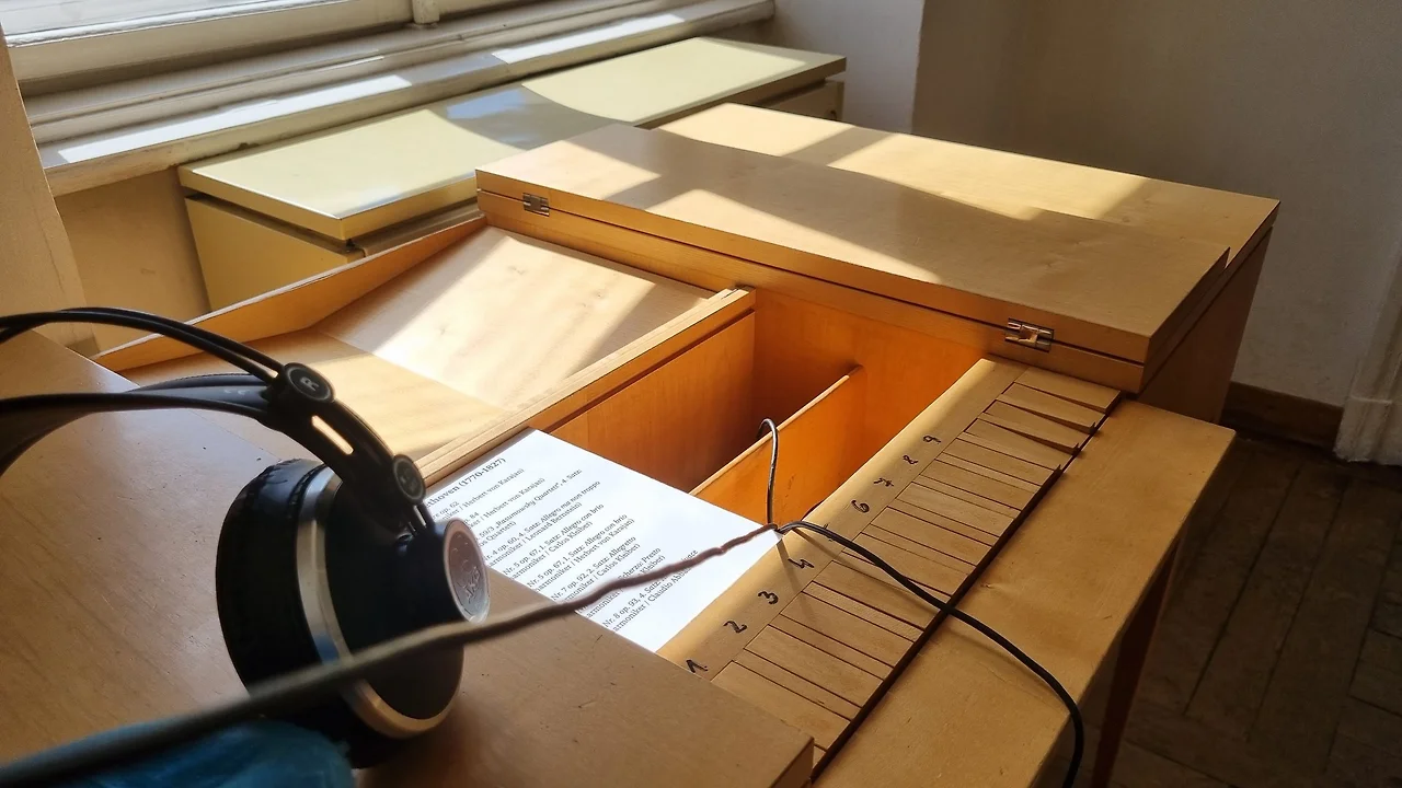 GKkNAX2XEAI0q0E?format=jpg&name=large