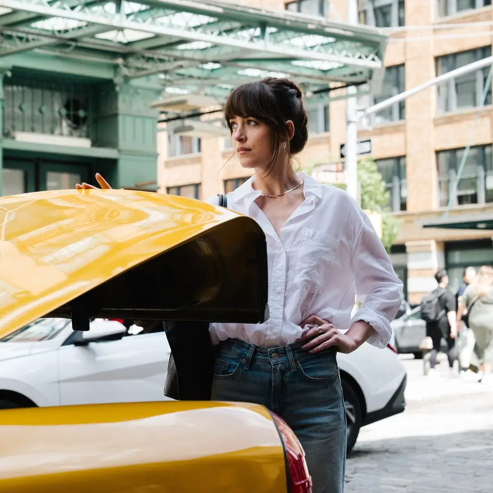 m-01501-68507d39ea189.jpg?crop=0.6666666666666666xw:1xh;center,top&resize=980:*