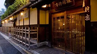 a135720cbd24dc401a62711cf7363e48.jpg?ce=0&s=414x232&ar=16x9