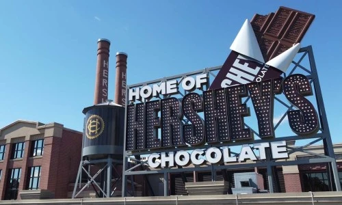 ?src=%22https%3A%2F%2Fwww.chocolateworld.com%2Fcontent%2Fdam%2Fhershey-chocolate-world%2Fimages%2Fhome%2Fhome-hero-video-still.jpg%22&type=ff500_300