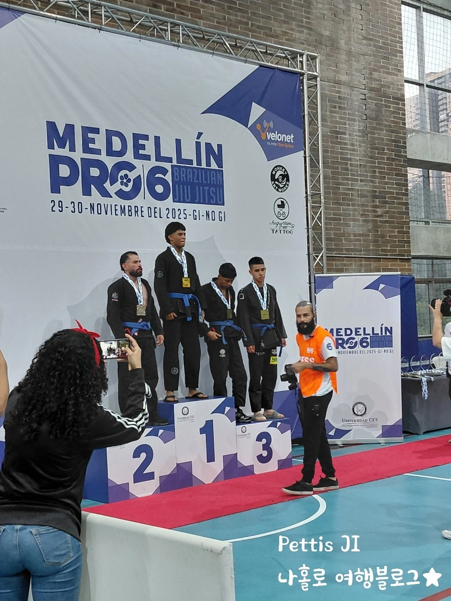 900%EF%BC%BF1764484566162.jpg?type=w1