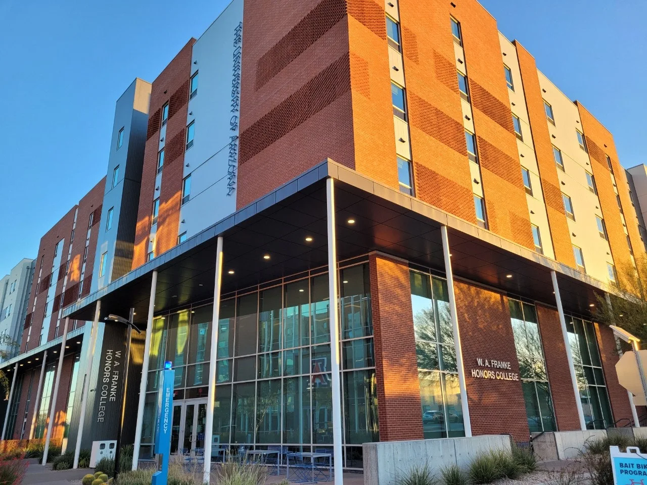 6_0gjUd018svc17hrcyq644imw_o81ygz.jpg?type=e1920_std