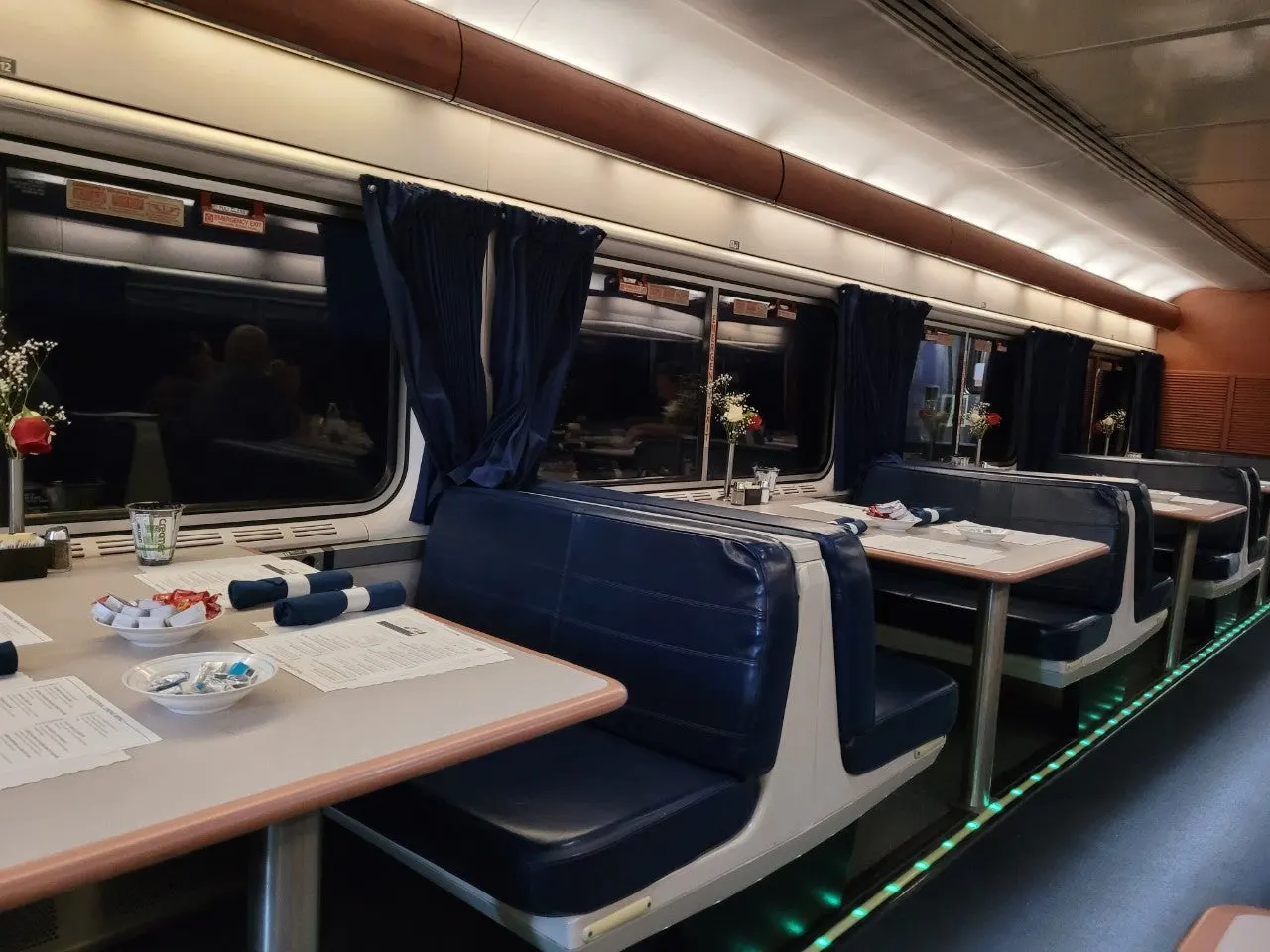 2_2g3Ud018svcf9ba24j93r8f_o81ygz.jpg?type=e1920_std