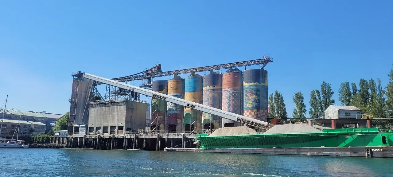 f_98eUd018svcekjommyl16wl_o81ygz.jpg?type=e1920_std