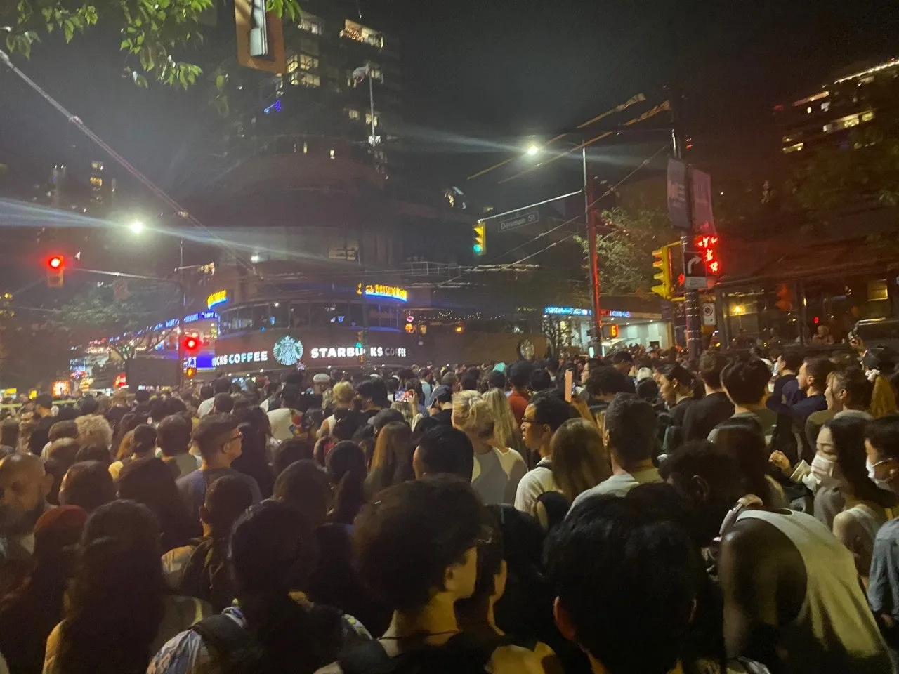 h_945Ud018svc1p8uyk1r65tpd_o81ygz.jpg?type=e1920_std