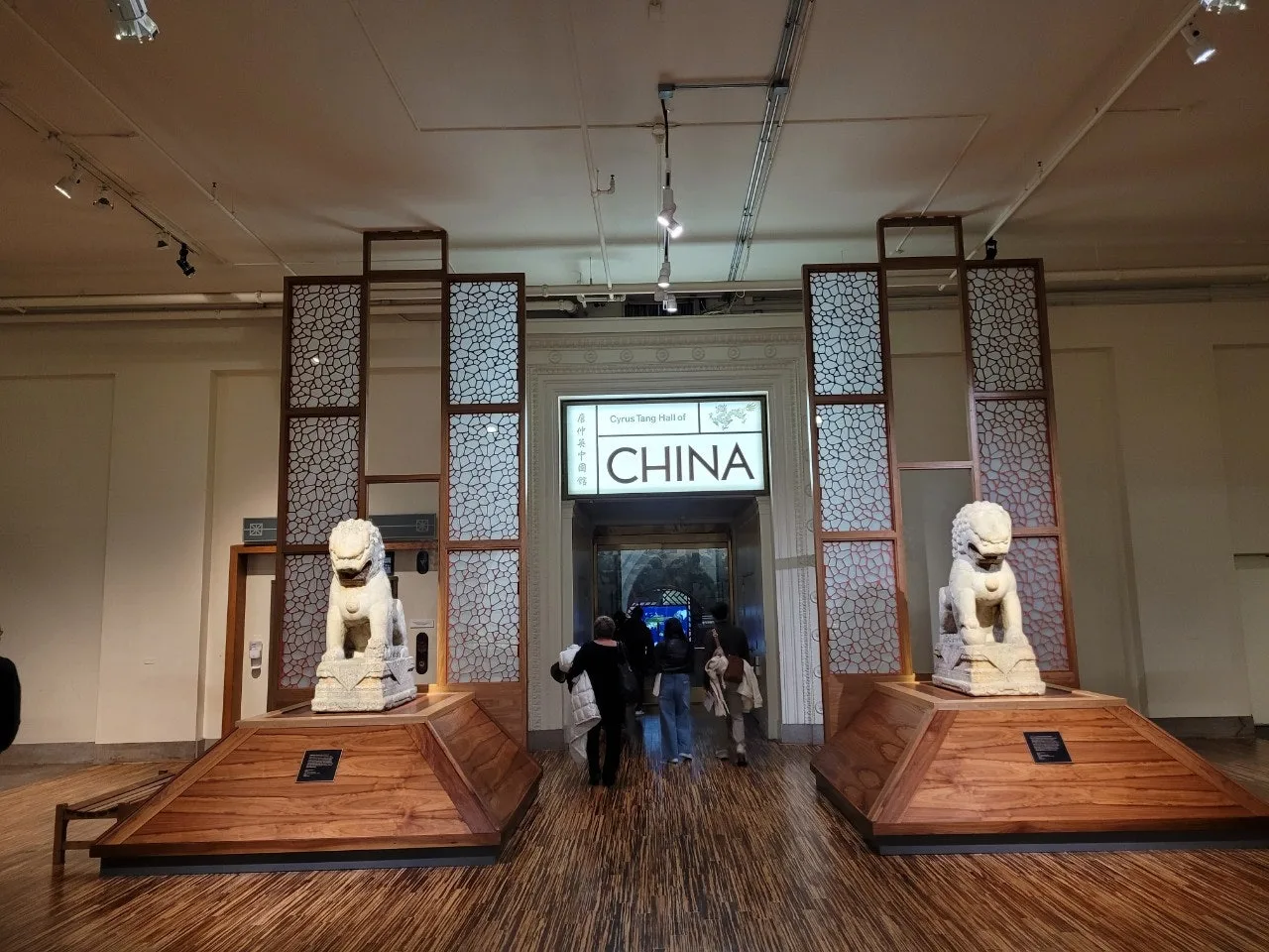 2_7aeUd018svc44200z0f9xma_o81ygz.jpg?type=e1920_std