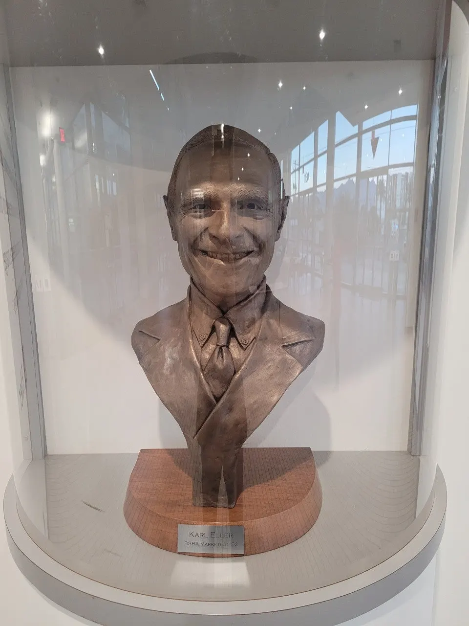 6_0gjUd018svc4hodbwf7essx_o81ygz.jpg?type=e1920_std