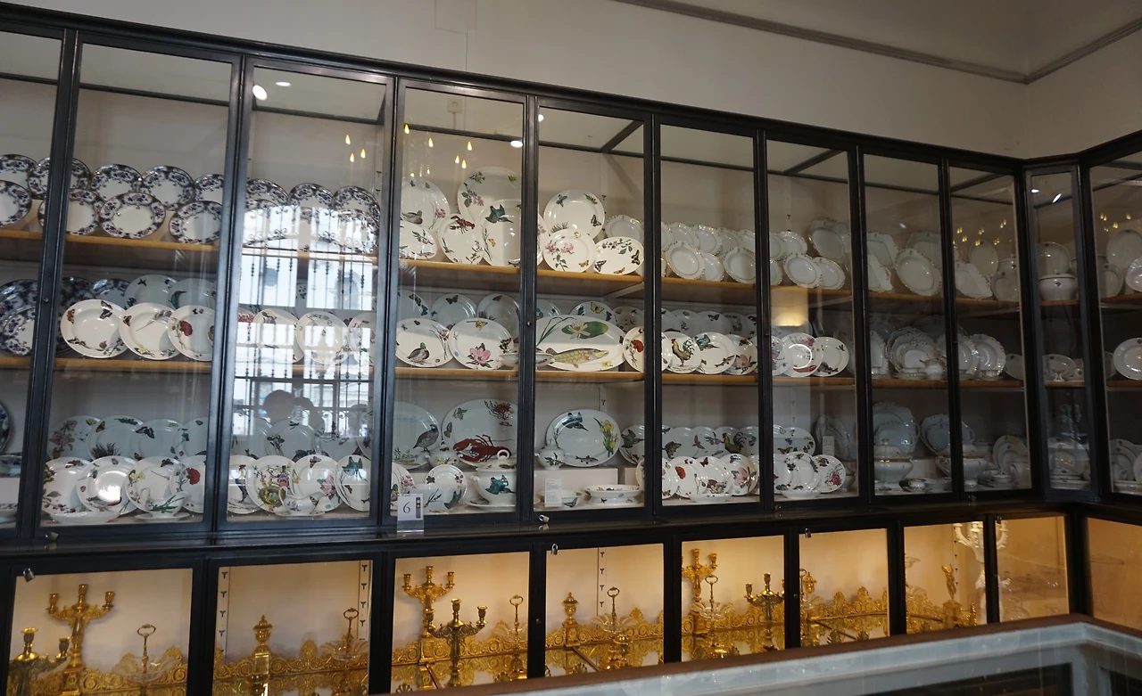 호프부르크궁 어마무시 그릇들.JPG