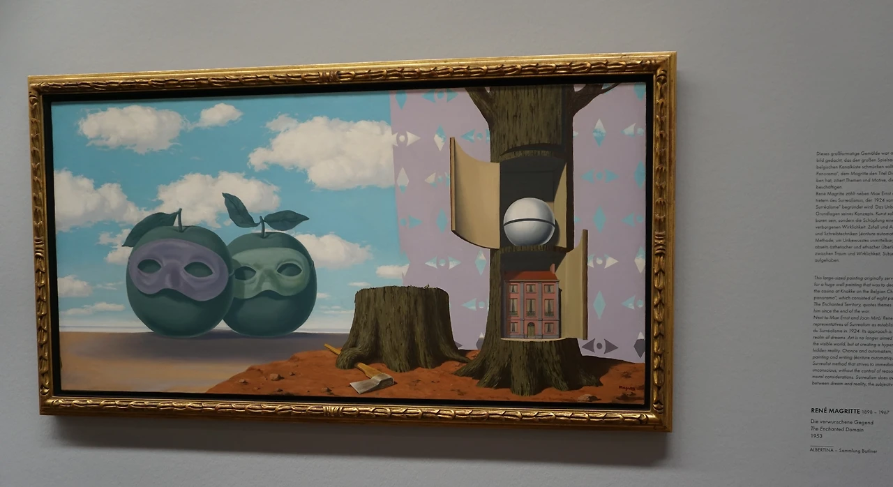 마그리트 the enchanted domain.JPG