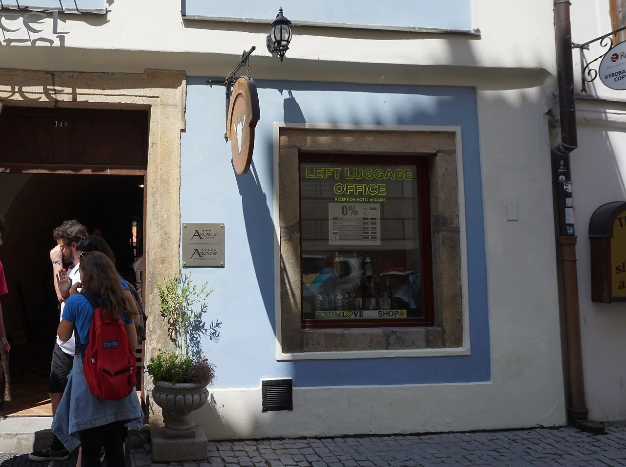 광장의 짐 보관소.JPG