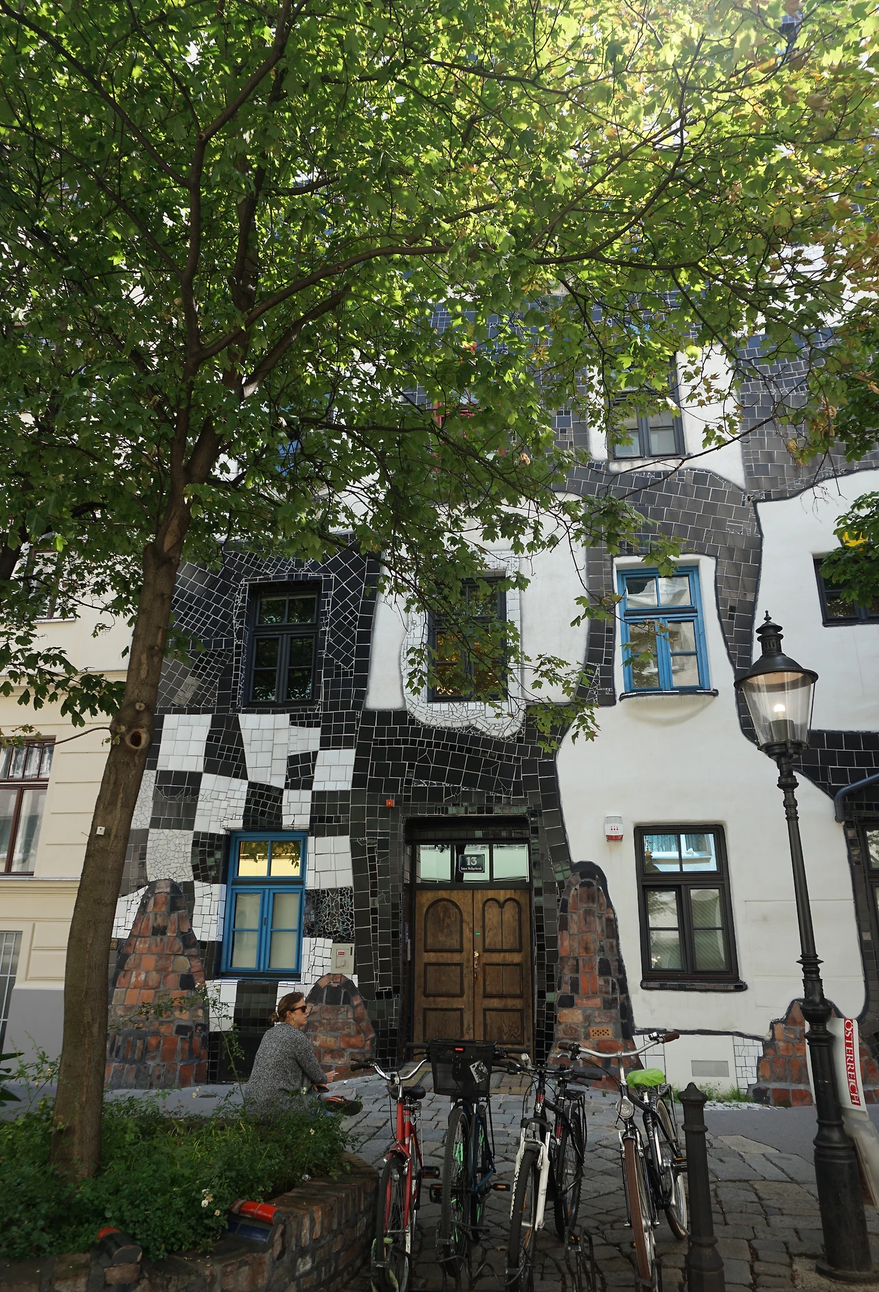 훈데르트바서뮤지엄 1.JPG