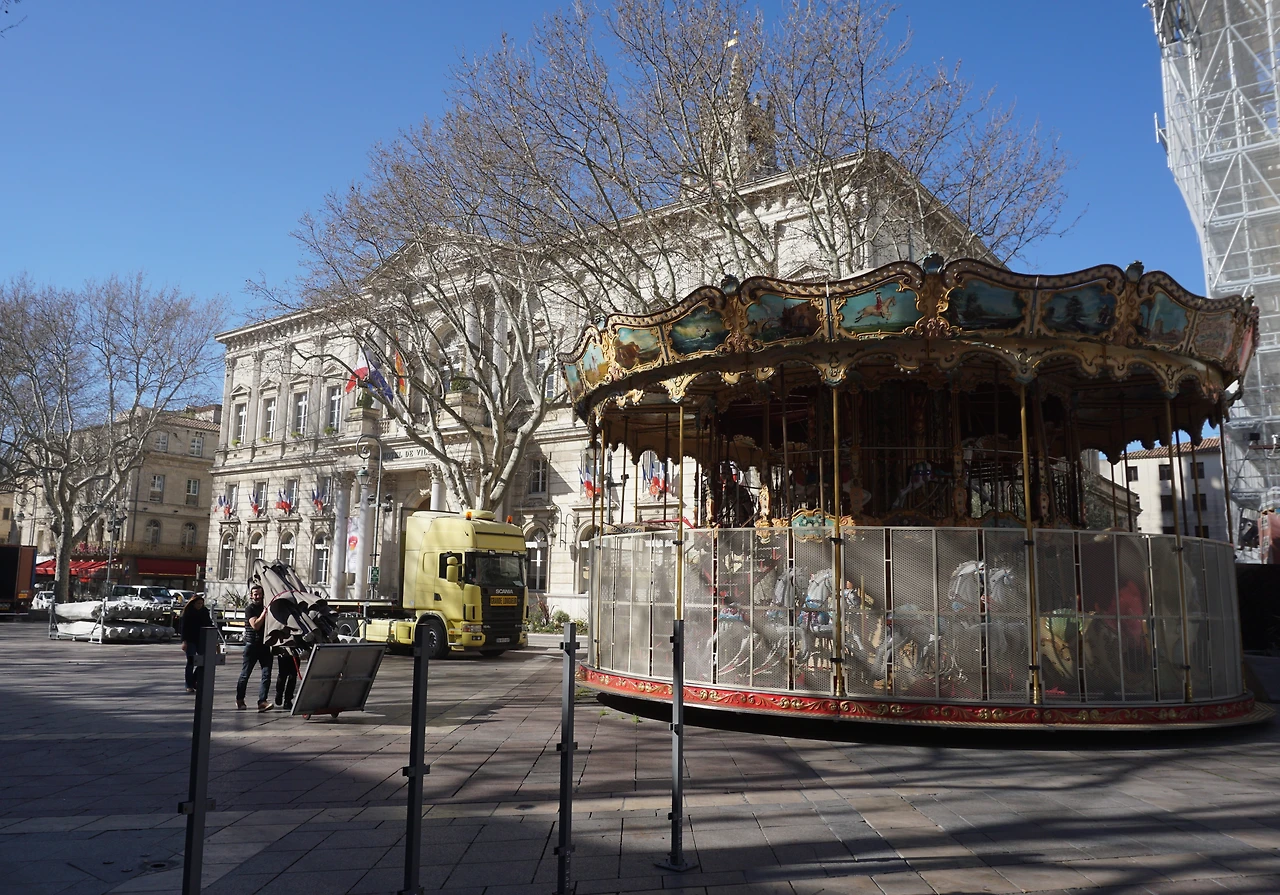 3일 광장의 메리고.JPG