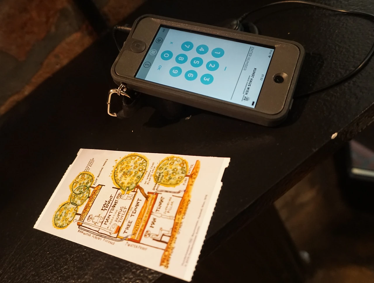 예뻤던 티켓과 오디오안내.JPG