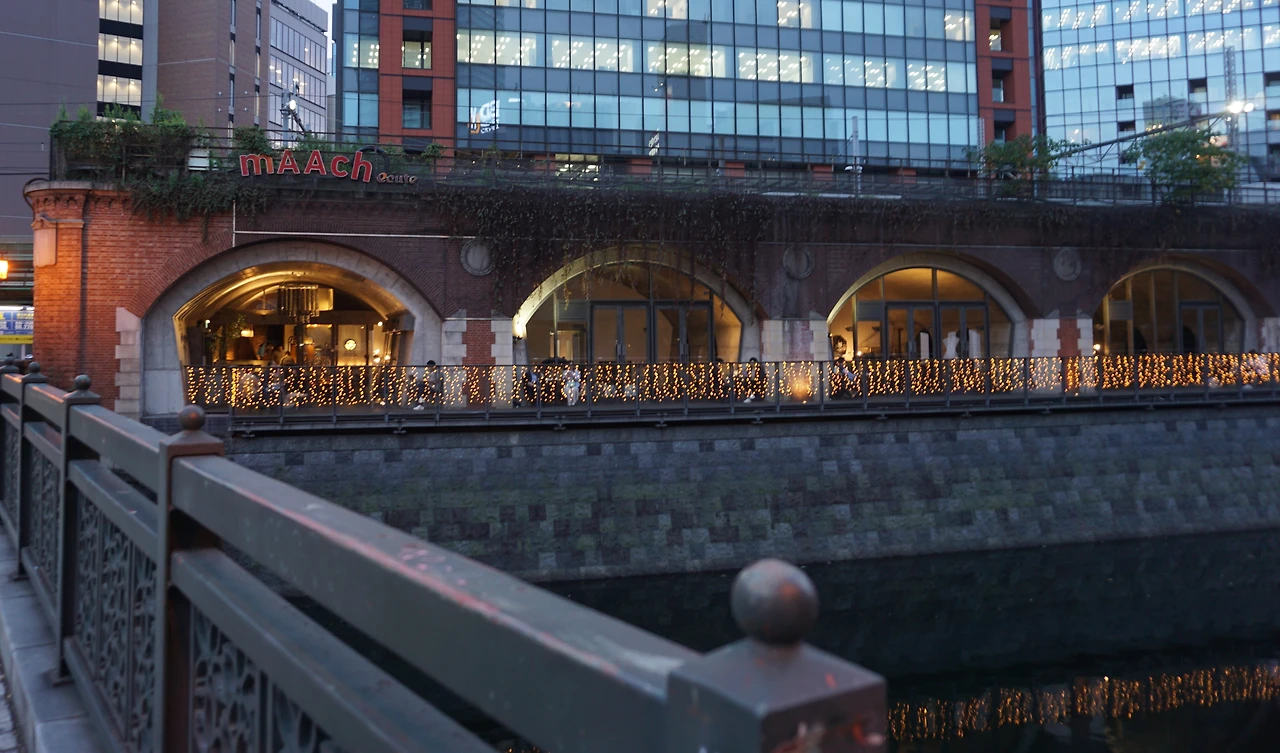 만세바시에서 바라본 maach.JPG