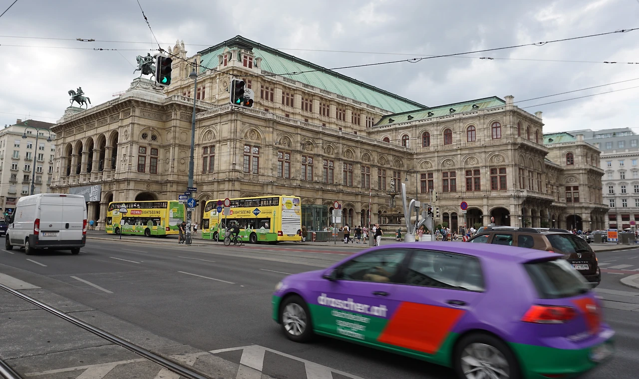 opera 노란버스는 .JPG