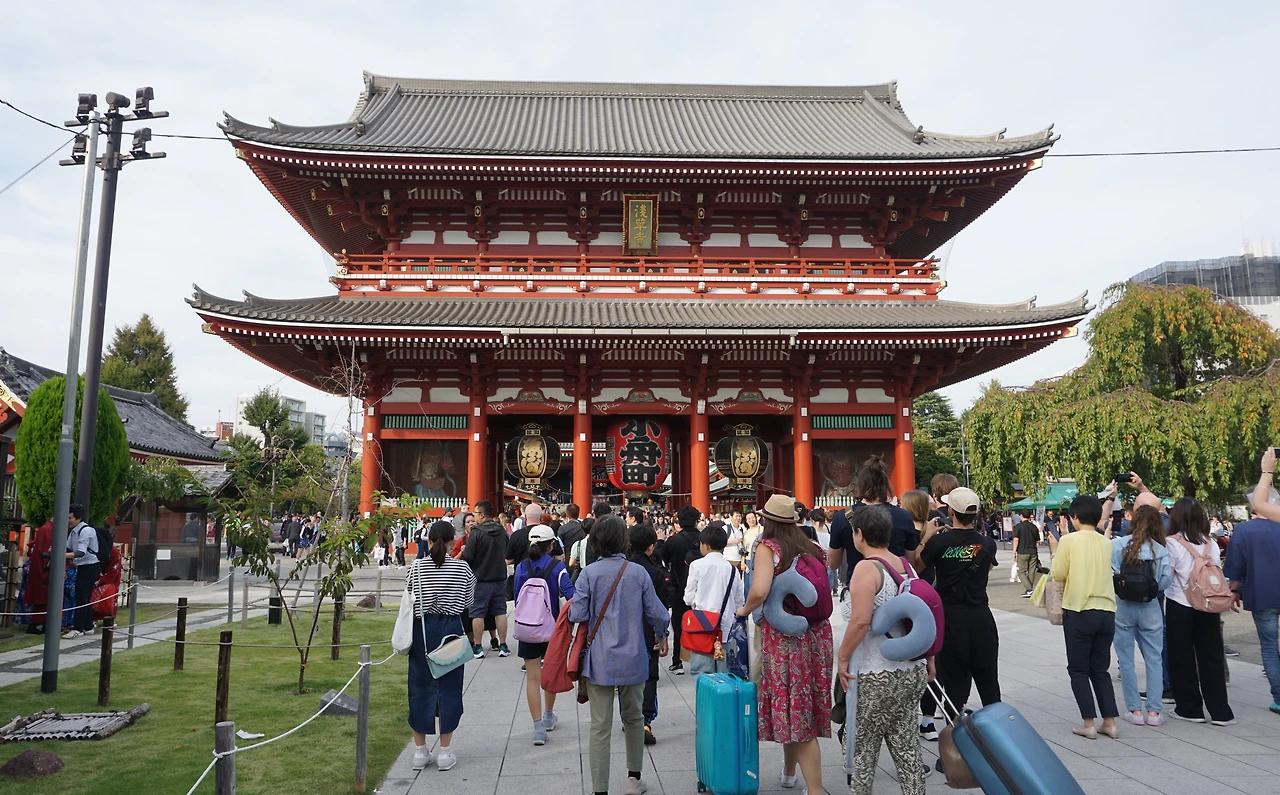 언제나 붐비는 아사쿠사.JPG