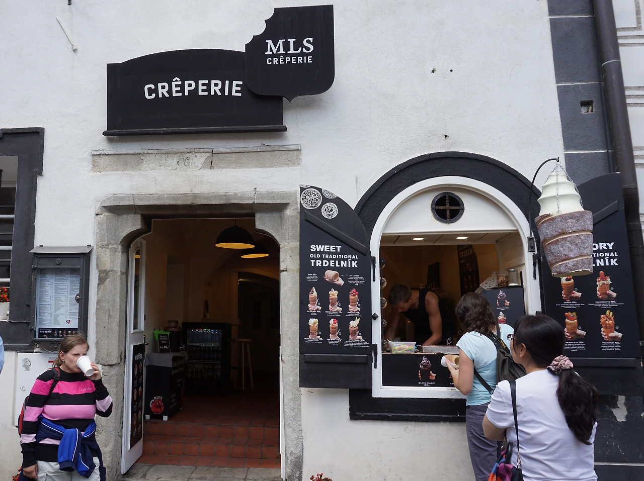 빵과 주스 먹은 곳.JPG