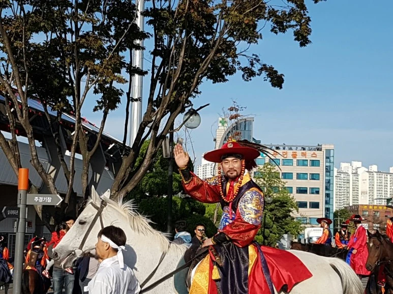 1475996624279.jpeg?type=w773