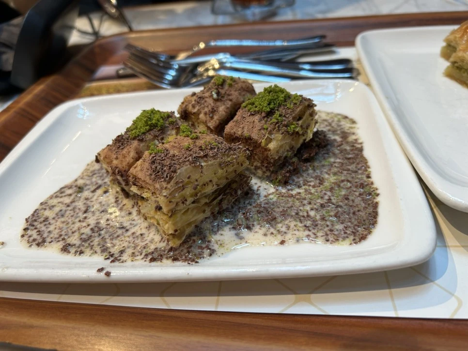 IMG_5803.JPEG?type=w966