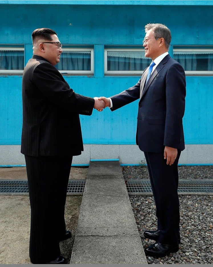 서르니일기,서르니,서른,서른일기,다이어리,매일글쓰기,아침글쓰기,새벽글쓰기,글쓰기,글스타그램,THIRTY,thirty_ray,ray,레이, 남북정상회담, 남북, 정상회담, 문재인, 김정은.PNG