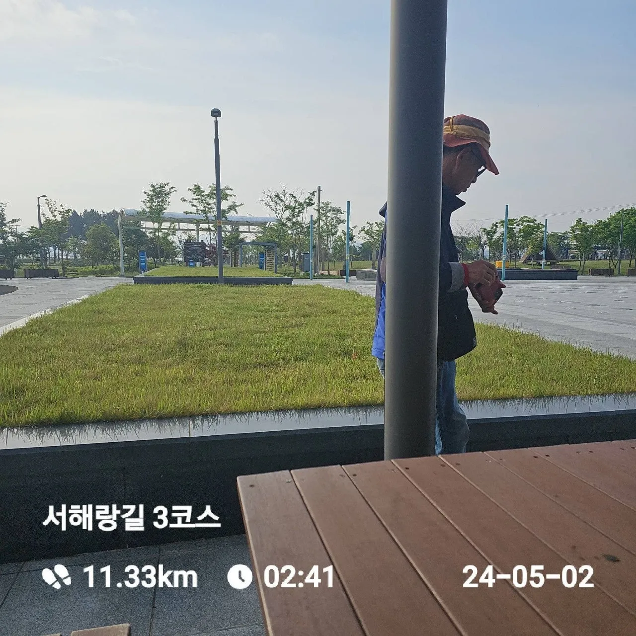 f_53eUd018svczuga9yjznh4a_1tend1.jpg?type=e1920_std