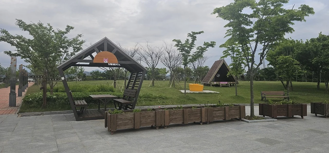 6_he3Ud018svc1agfll7curee6_1tend1.jpg?type=e1920_std