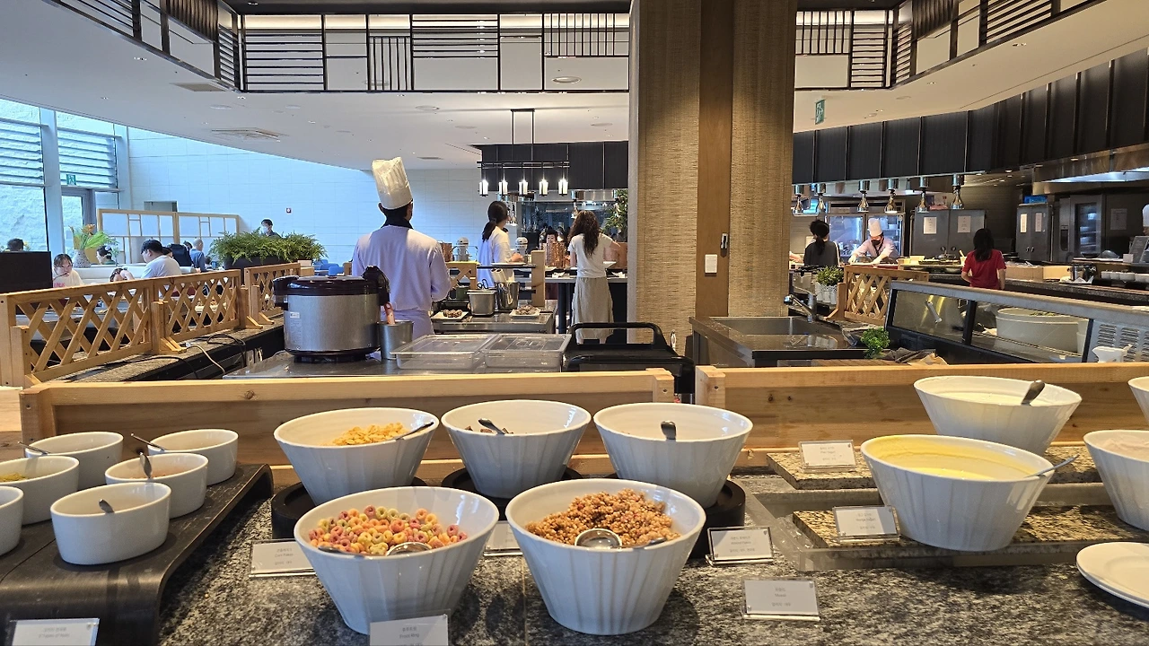 8. 라한호텔셀렉트, 경주숙소추천, 경주호텔추천, 경주여행숙소, 라한호텔수영장, 라한호텔조식oTalk_Photo_2024-10-09-23-12-52 018.jpeg