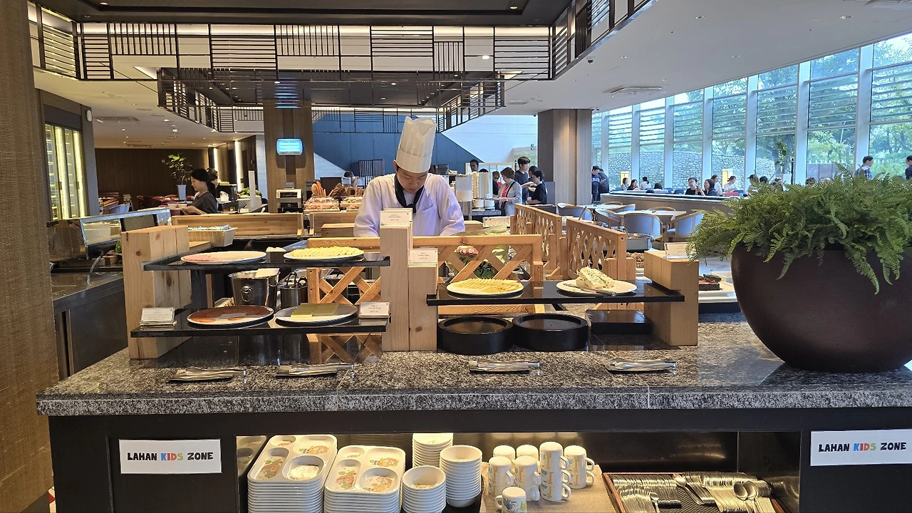 8. 라한호텔셀렉트, 경주숙소추천, 경주호텔추천, 경주여행숙소, 라한호텔수영장, 라한호텔조식oTalk_Photo_2024-10-09-23-12-51 015.jpeg