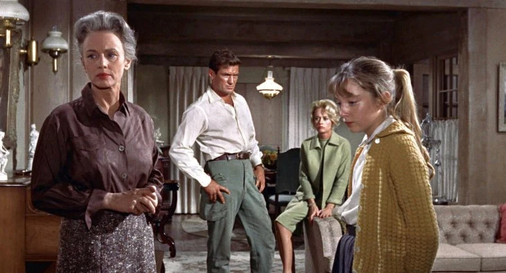 ff-the-birds3.jpg?resize=730%2C394&ssl=1