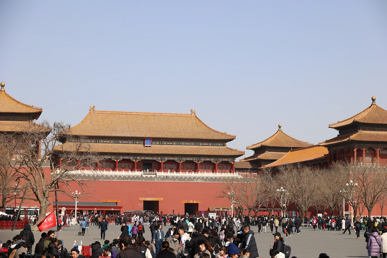 11. 고궁 앞 전경.JPG