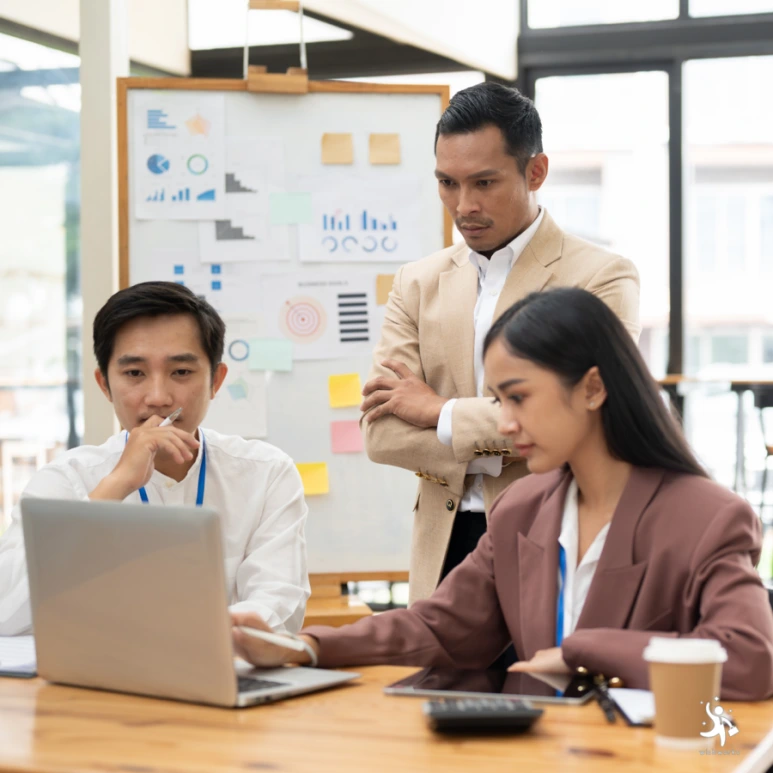 %EC%82%AC%ED%9A%8C-%EC%B4%88%EB%85%84%EC%83%9D%EC%9D%B4-%ED%94%84%EB%A1%9C%ED%8E%98%EC%85%94%EB%84%90-20241008-001_-_12.png?type=w773