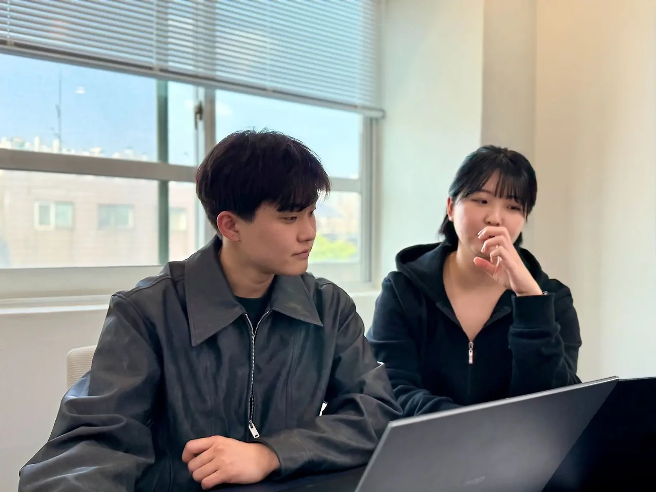 ?url=https%3A%2F%2Flh7-rt.googleusercontent.com%2Fdocsz%2FAD_4nXemM7it175ZExmnaT7M808WiJFX2DufeOZSAD0zg1gY6PSf65164qv48tSOKNWnKdjvYck3Gxdz6YqLhkPLl26TBlFrXi7p-q_eftX0JrojwdE3klir9ssSRxdScCnQWW_698ZAaw%3Fkey%3DsyzaVdAzRHt5J0ScSLrLfHmd&w=1920&q=75