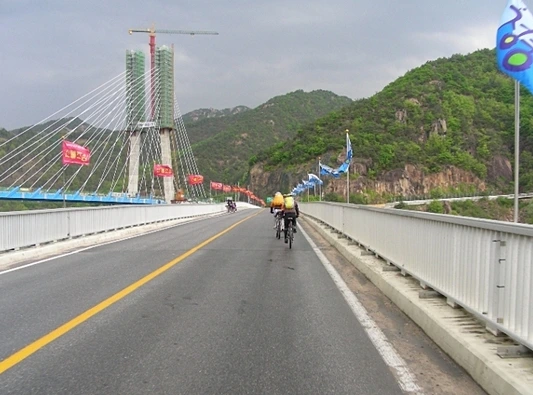 a0109537_49ffb5c871640.jpg?type=w966