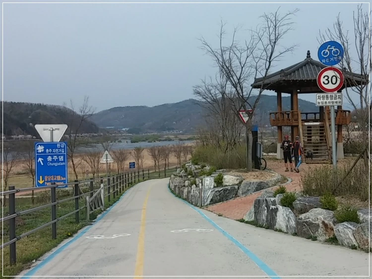 a0109537_570f9eb4d5a8a.jpg?type=w966