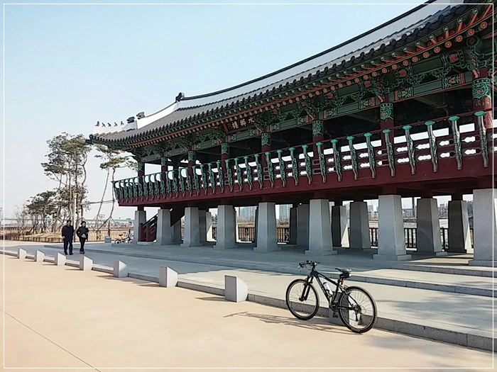 a0109537_56f6387982a6c.jpg?type=w966