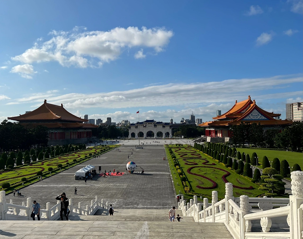 AD_4nXd-aIK7bW3JJmN5kUxXVFkjMSWx0taou3PBSAxxN85vhDfzeU4hSzCV1X-3p7MPJivDSzbwcSEL8UTf4kzoe4WYQa-4Ge2Pa4H4Yr-6hEip2evVYGdDrwV9EBOQ1GmX0zS6tN8W?key=zXGNRjWuDUN67stnldZtZQ