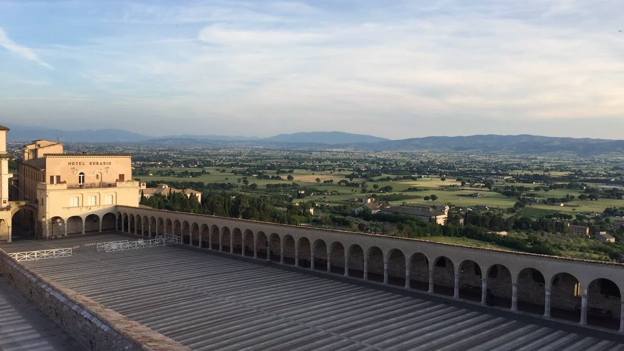 AM-JKLUS9uvCdG-SP9-dSkyjhBLNzeo0h_tT8pVZMSkmnsWGX9K82T23KFb_zQe-B0Y1eXzjGN7k_SfL8U6TDc17VUZpUnK18tehuJ3YmM4kDPNVGLuhtEtsyFwUQmOXjGXgLFAtPtPfUjlnNkwtK6HTAtKs=w1552-h1164-no?authuser=1