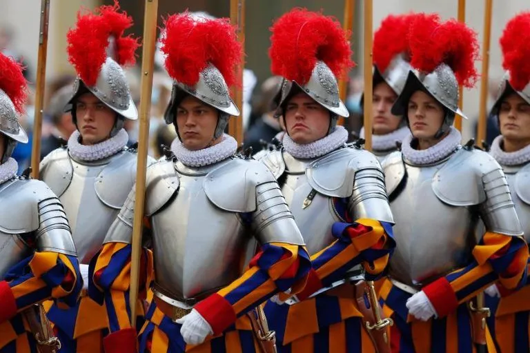 20210506T1415-VATICAN-SWISS-GUARD-CEREMONY-1247293-1-768x512-1.jpeg