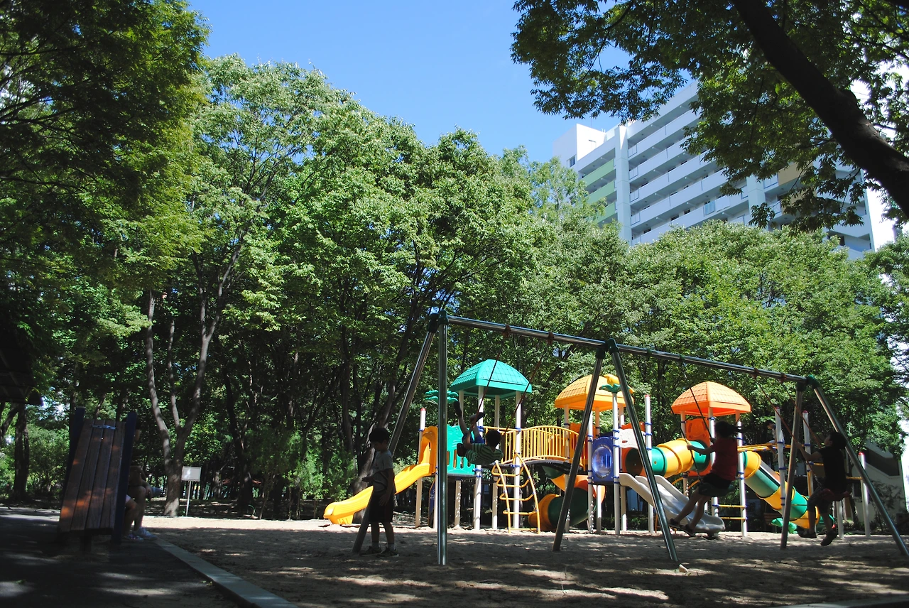 아파트숲추가 유화 (7).JPG