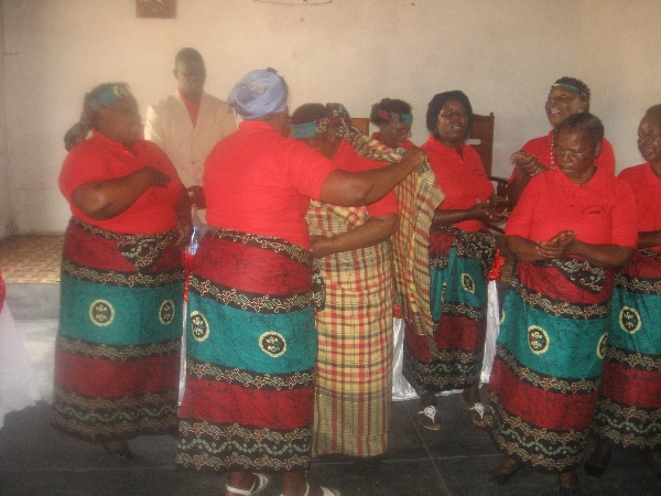 까뿔라나 입혀주는 행사_단체_201212.JPG