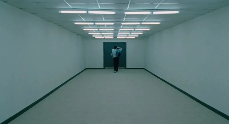 마지막 장면-흰 벽2.jpeg