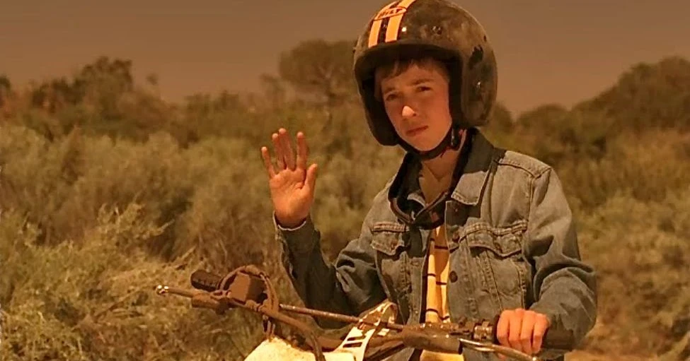 breaking-bad-dead-freight-kid-motorbike-shot.jpeg