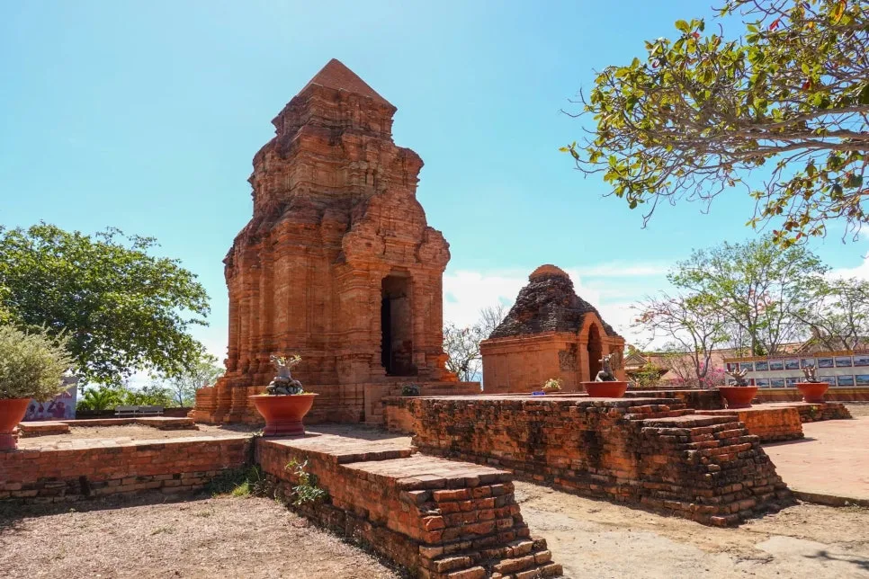 e1cbf0d6-2f21-4eb3-8eff-ca21c30819c7.jpg?type=w966