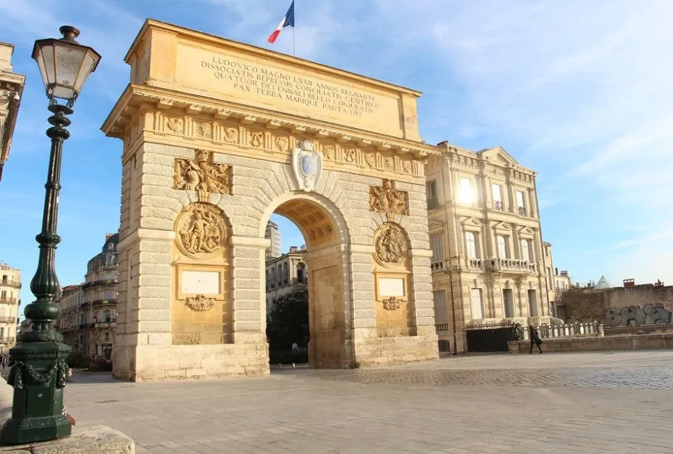 15541059_1514085395287365_562459975733274075_o%EC%88%98%EC%A0%95.jpg?type=w966