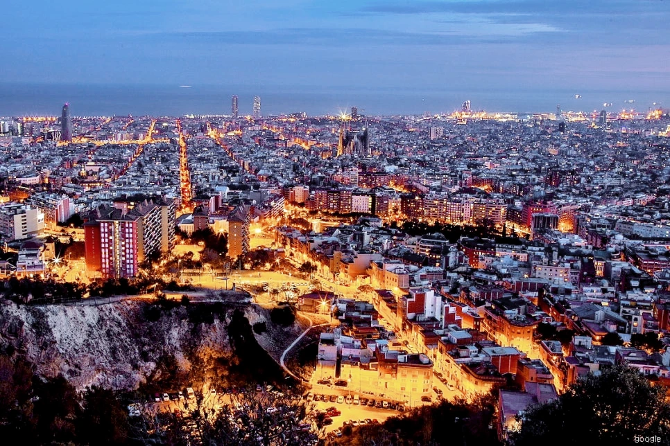 Barcelona_from_top_2%EC%88%98%EC%A0%95.JPG?type=w966