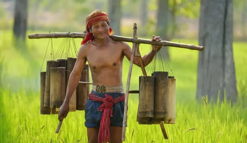 Cambodian-Khmer-Garments-Man.jpg?type=w966